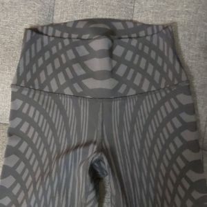 Alo yoga leggins